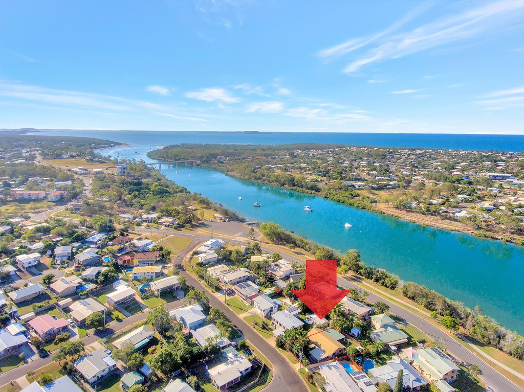 22 Alexander Street BOYNE ISLAND 20