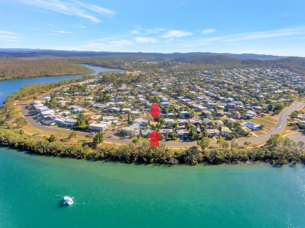 22 Alexander Street BOYNE ISLAND 21