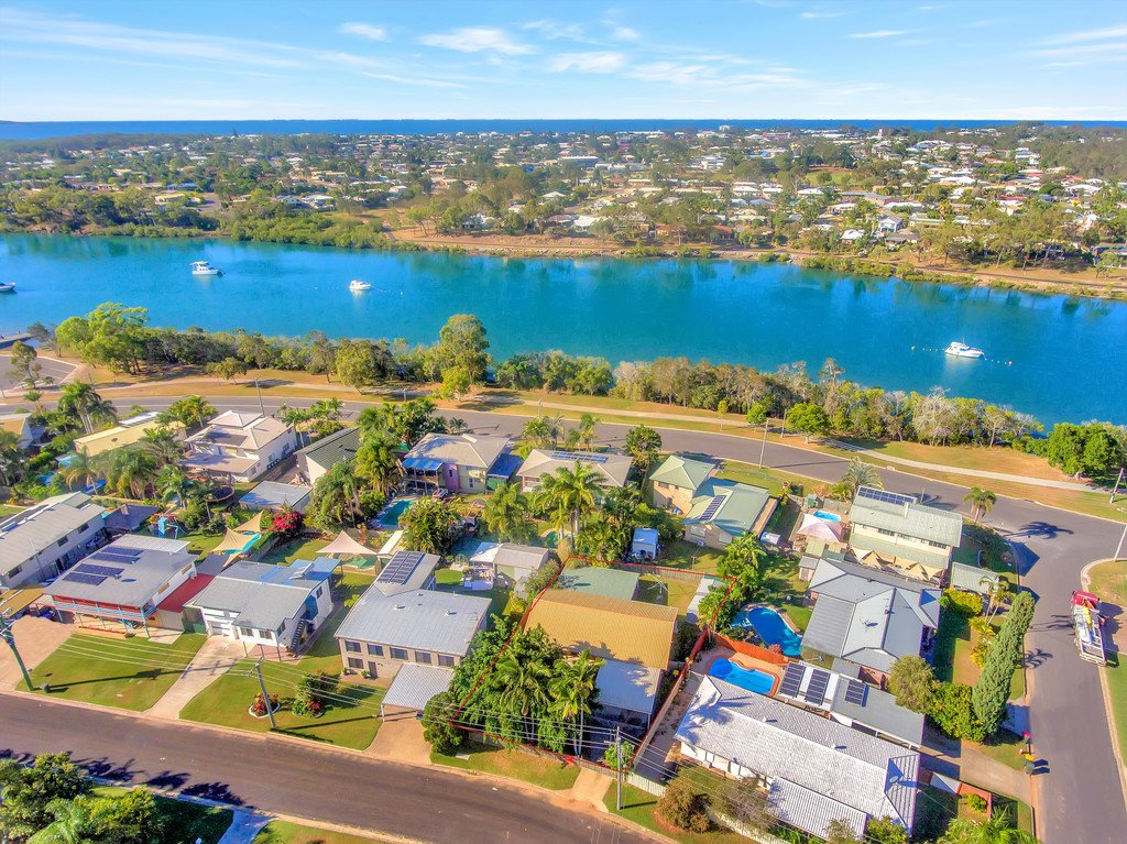 22 Alexander Street BOYNE ISLAND 23