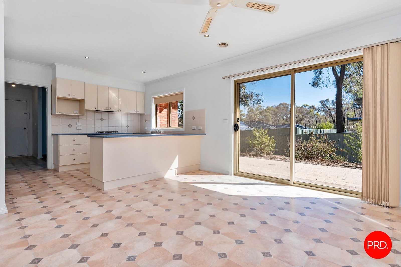 22 Alpina Place KANGAROO FLAT 2