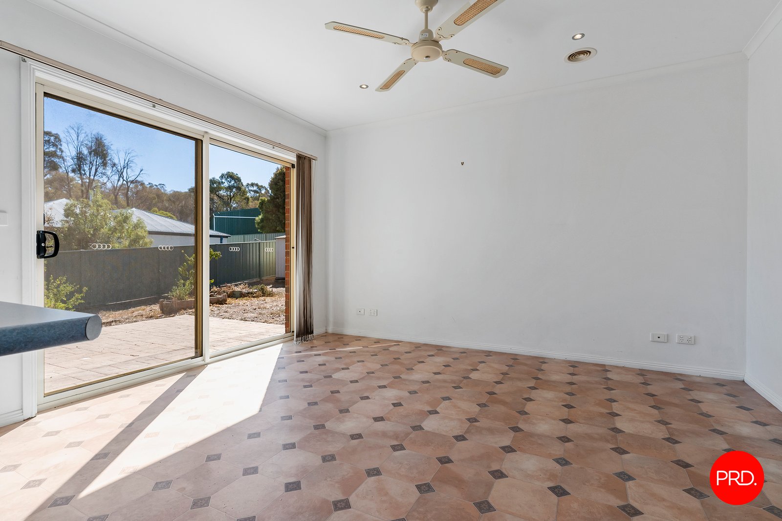 22 Alpina Place KANGAROO FLAT 5