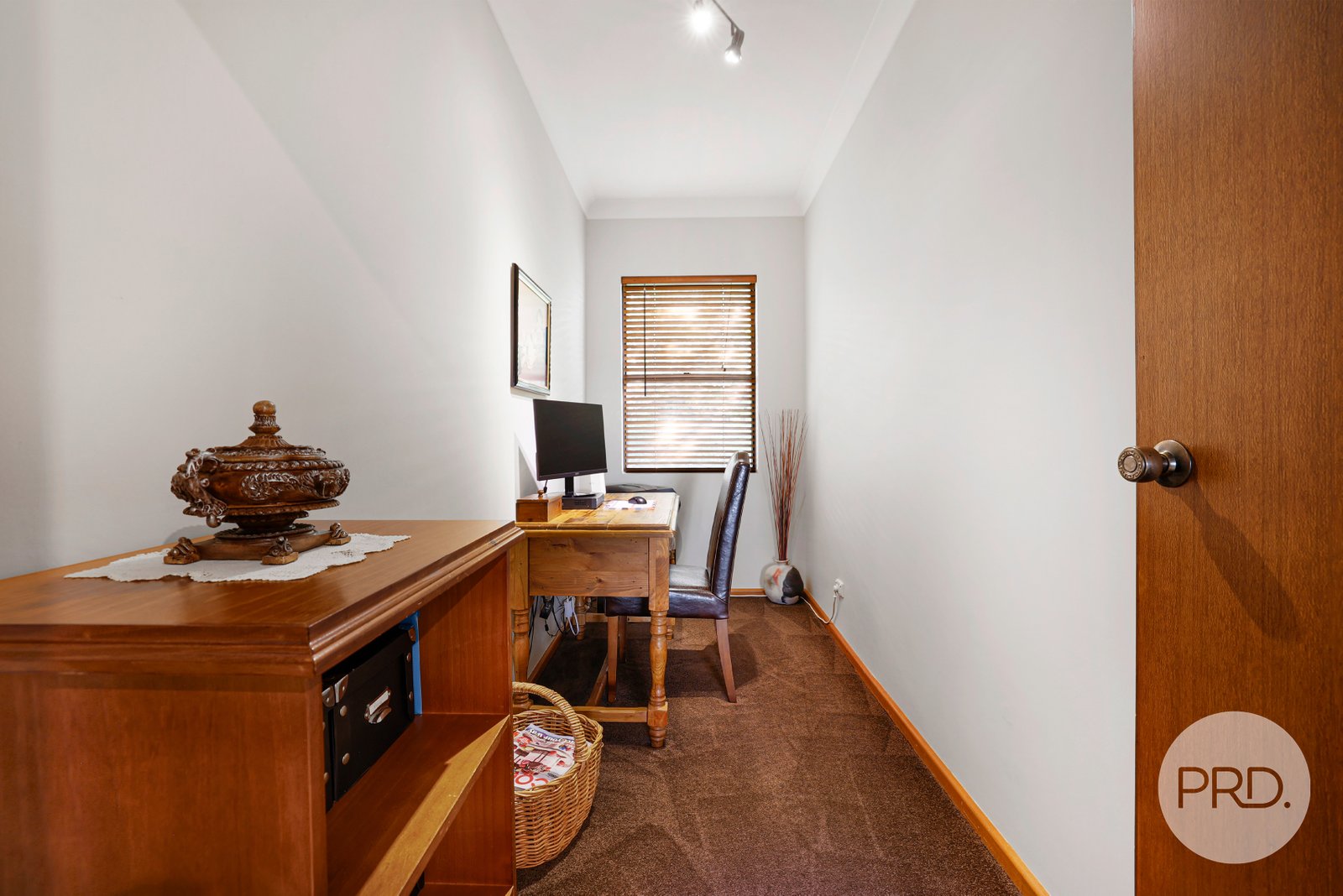 22 Amaroo Road TAMWORTH 11