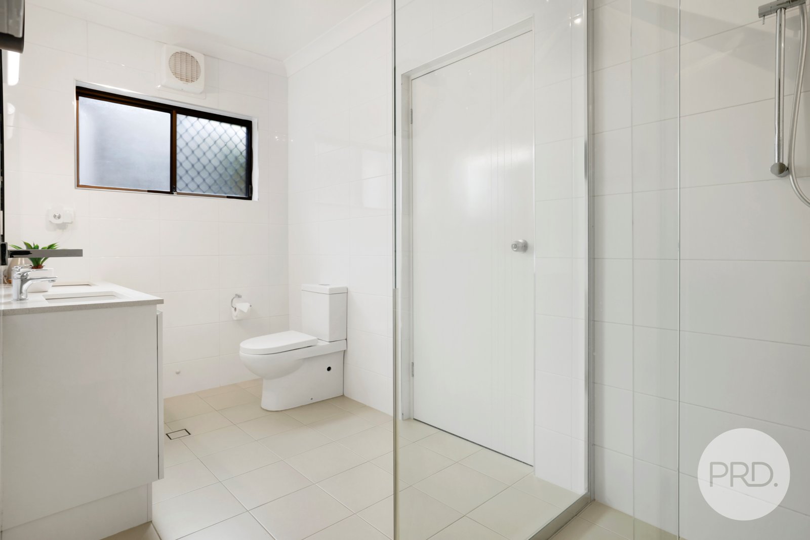 22 Amaroo Road TAMWORTH 21