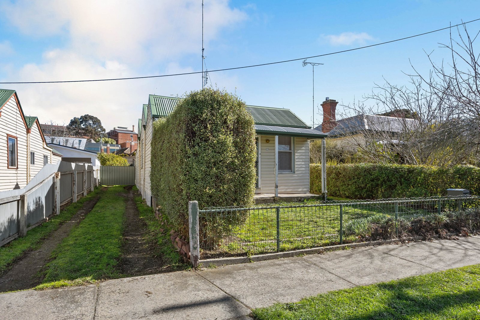 Gallery: 22 Anderson St W