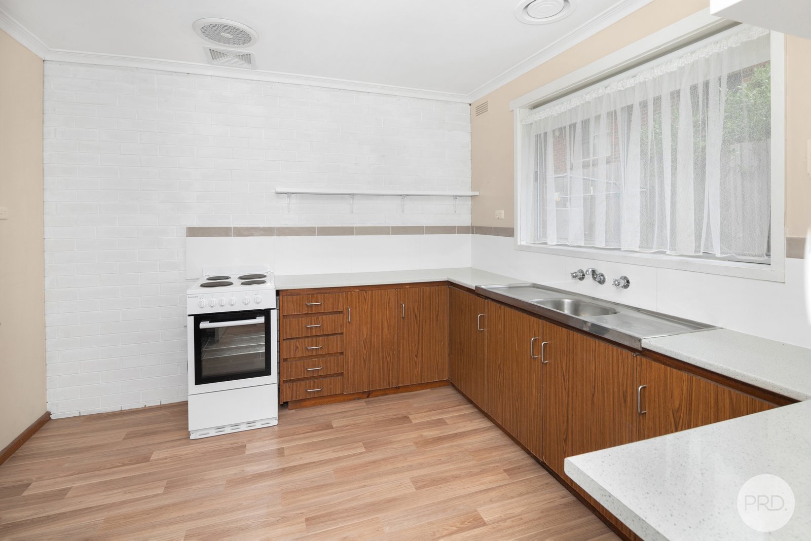 2/2 Aquila Court BALLARAT NORTH 7