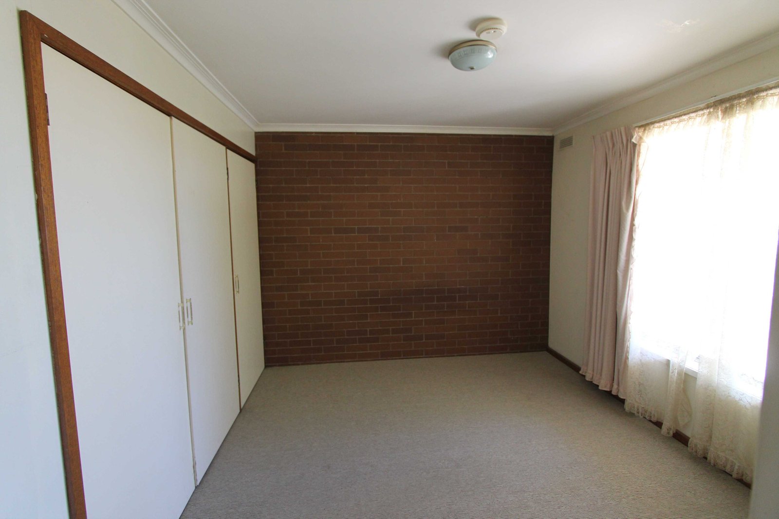 2/2 Aquila Court BALLARAT 4