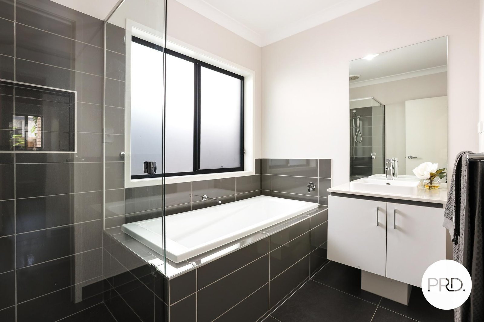 22 Aspen Way ARUNDEL 9