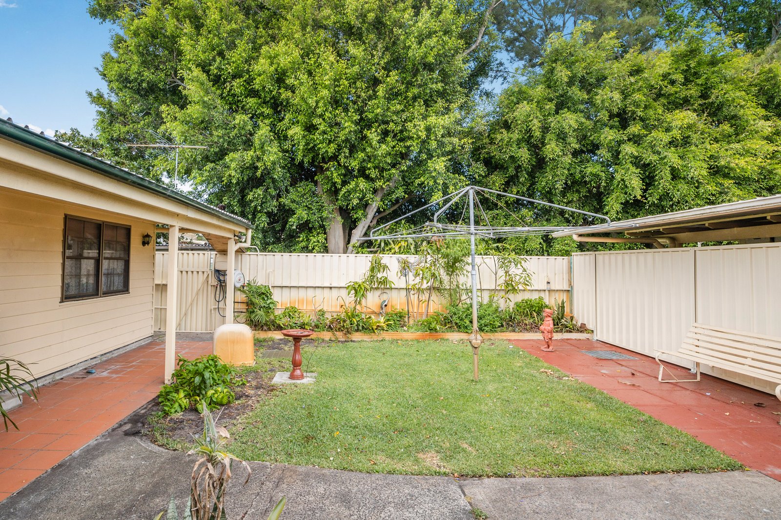2/2 Banks Street MONTEREY 2