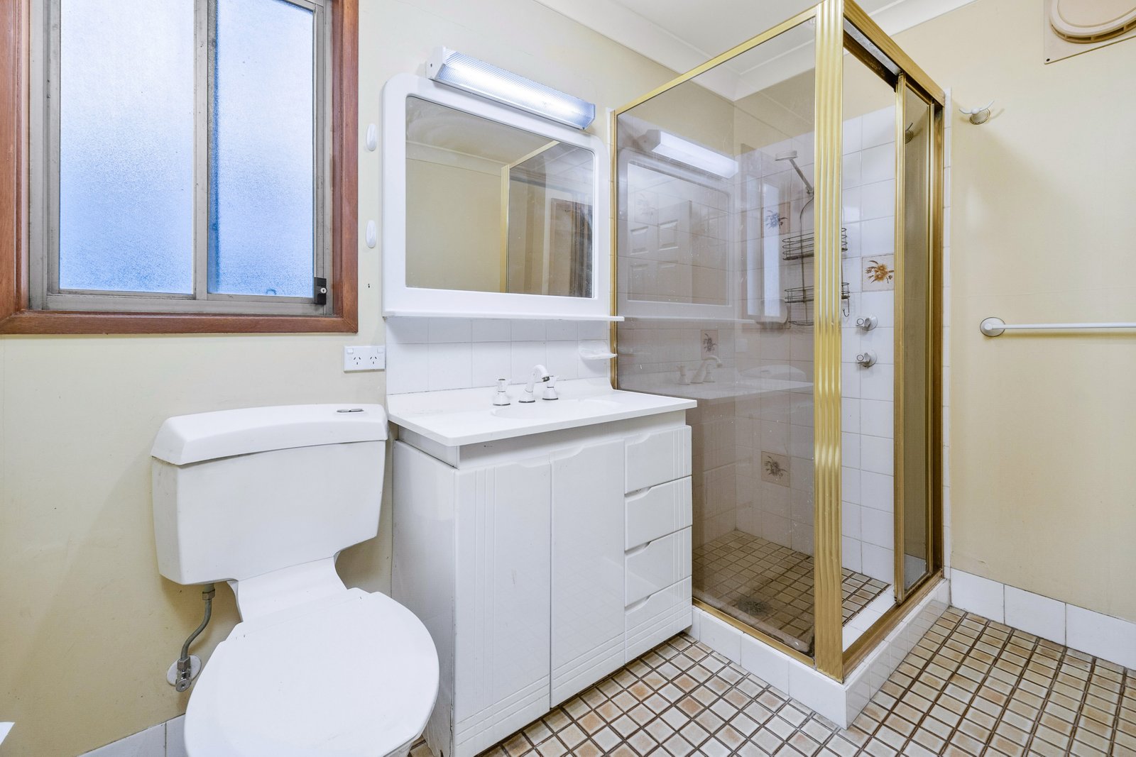 2/2 Banks Street MONTEREY 5