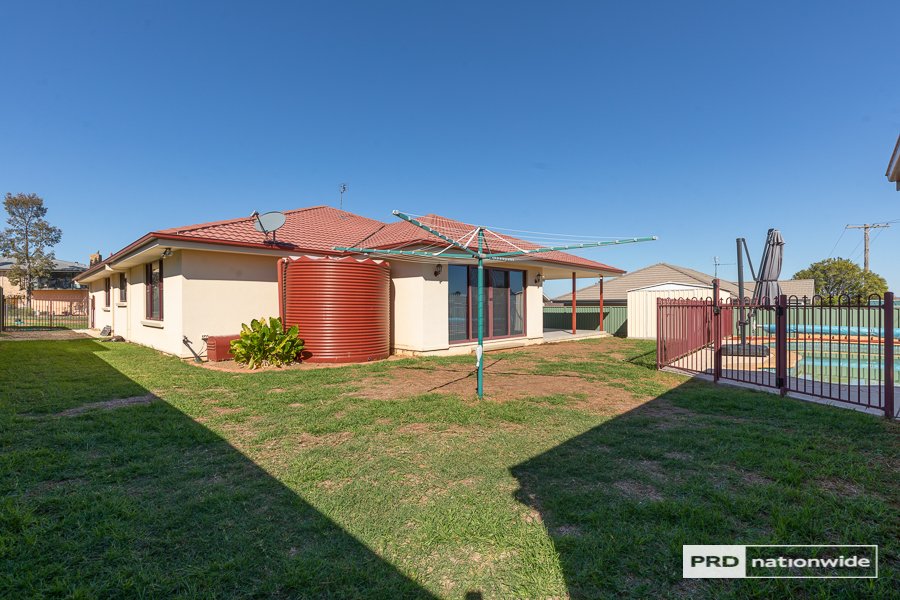 22 Banksia Street TAMWORTH 20