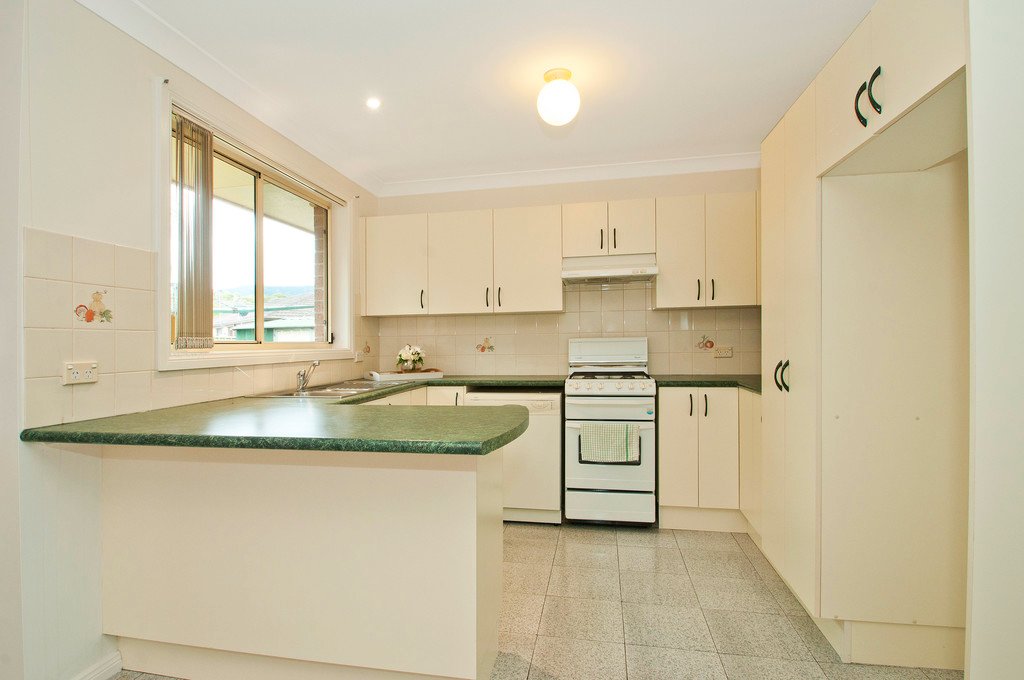 2/2 Barlyn Court HORSLEY 3