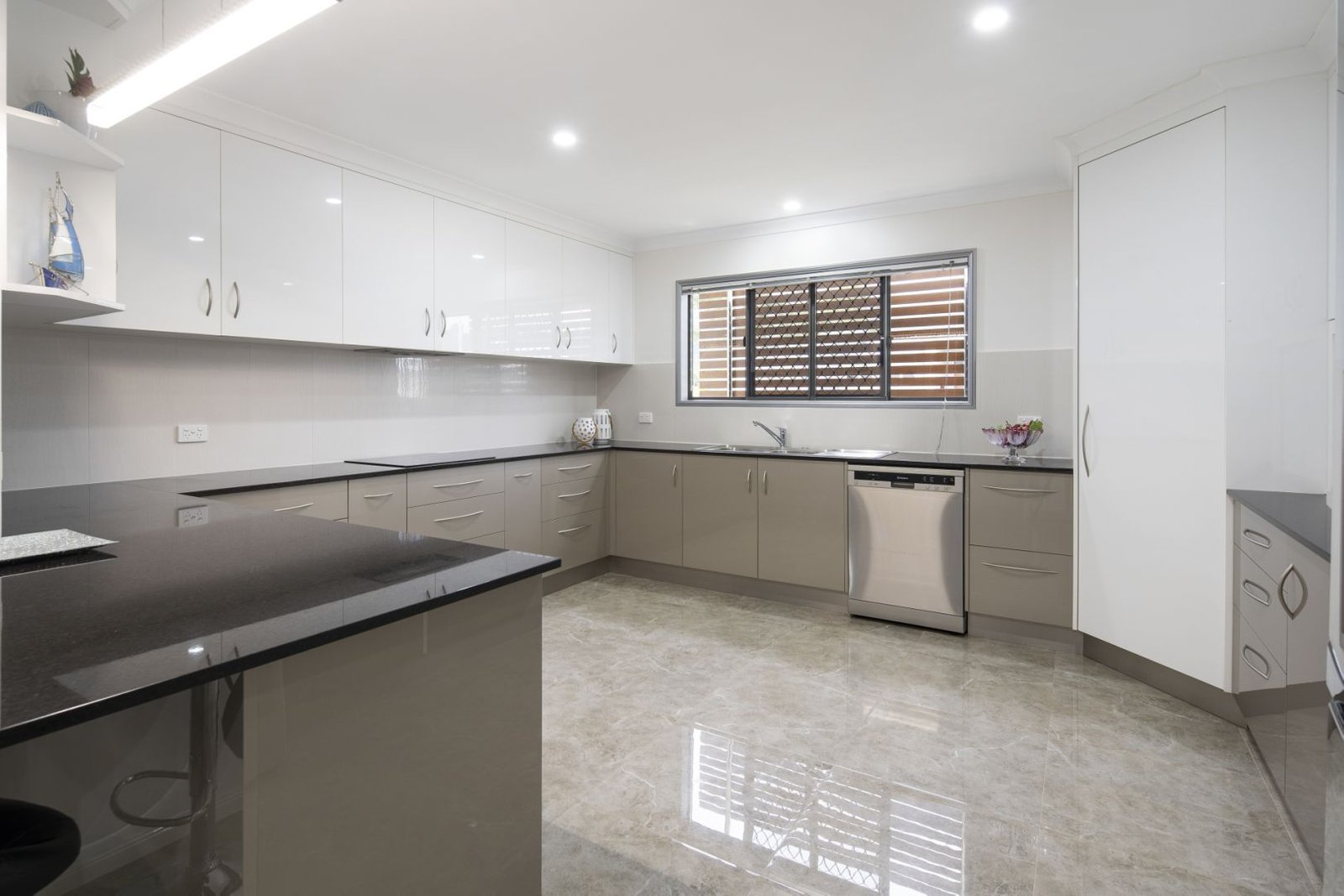 22 Beames Crescent CANNON VALLEY 5