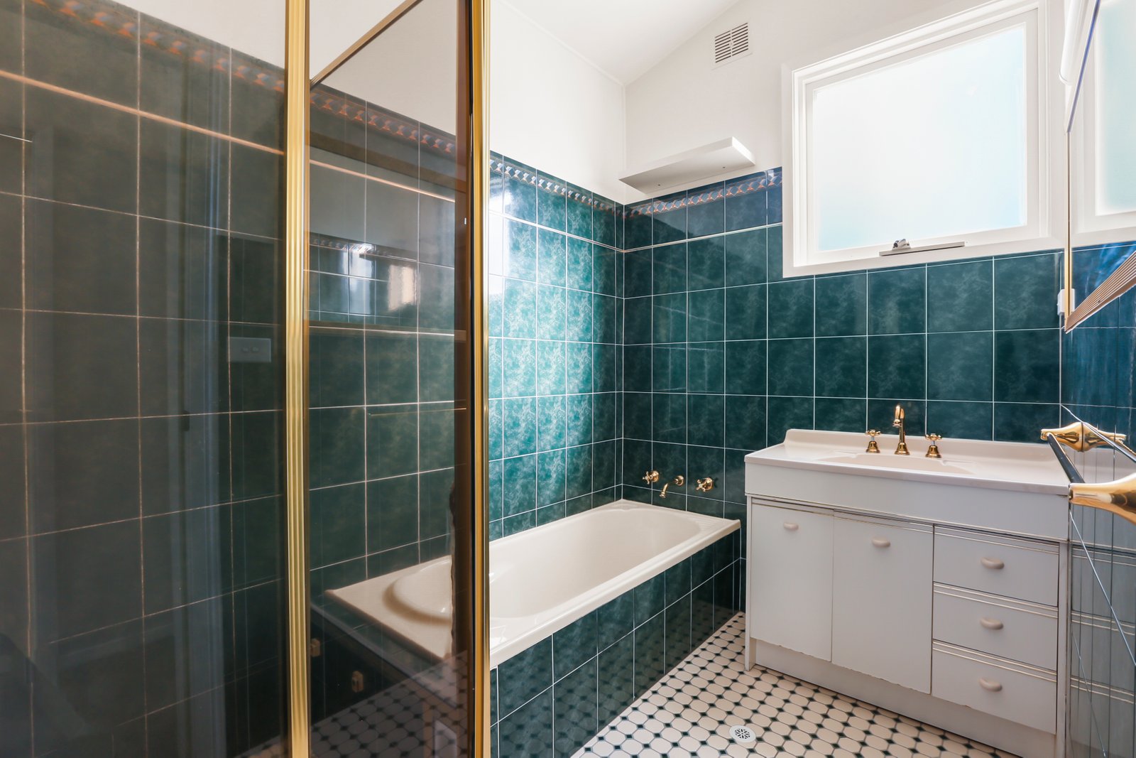 22 Blakemore Avenue KANAHOOKA 7