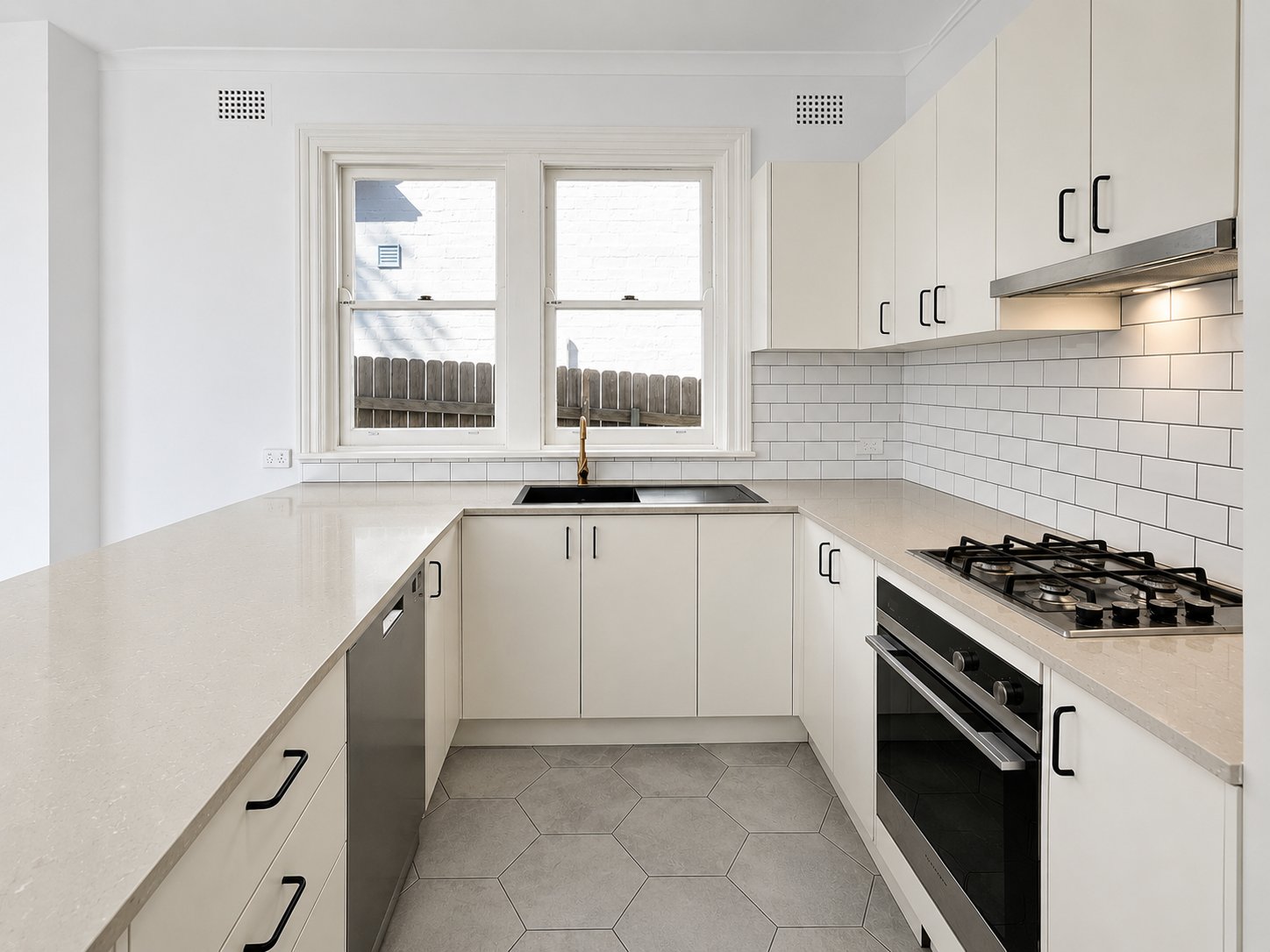 22 Boomerang Street MAROUBRA 3
