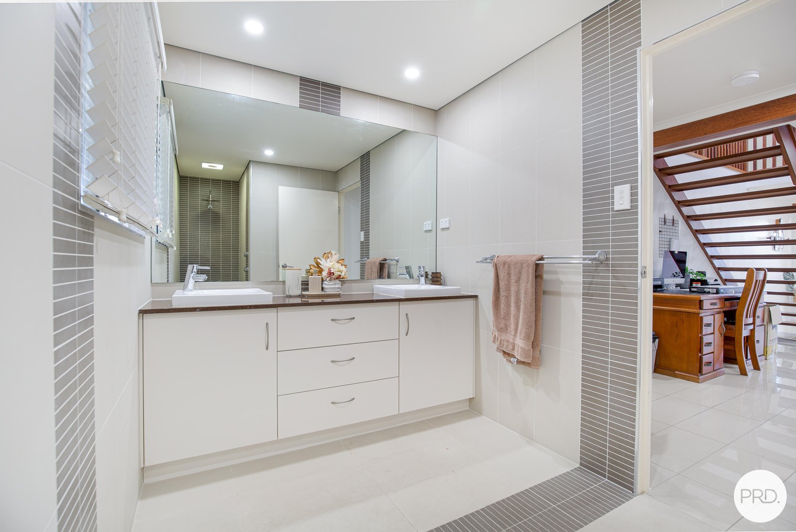 22 Botha Street BLACKS BEACH 6