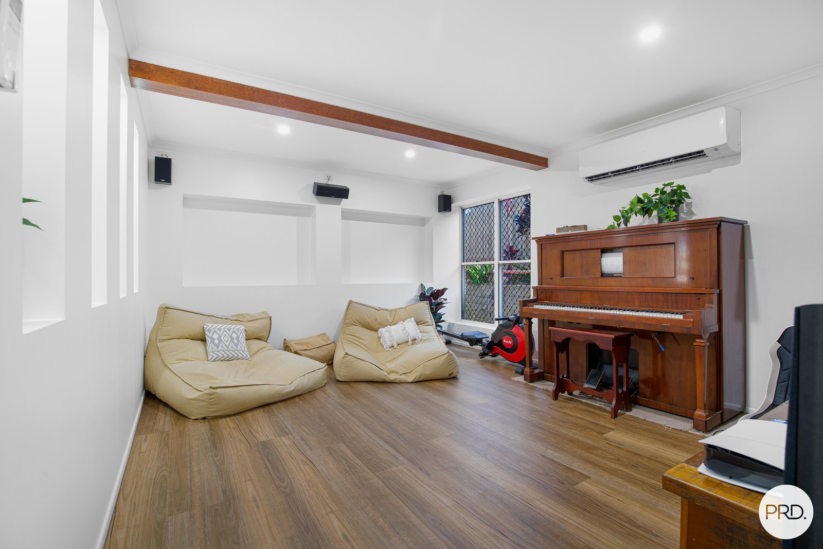 22 Botha Street BLACKS BEACH 7