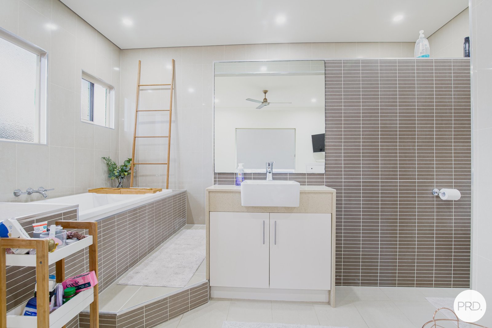 22 Botha Street BLACKS BEACH 15