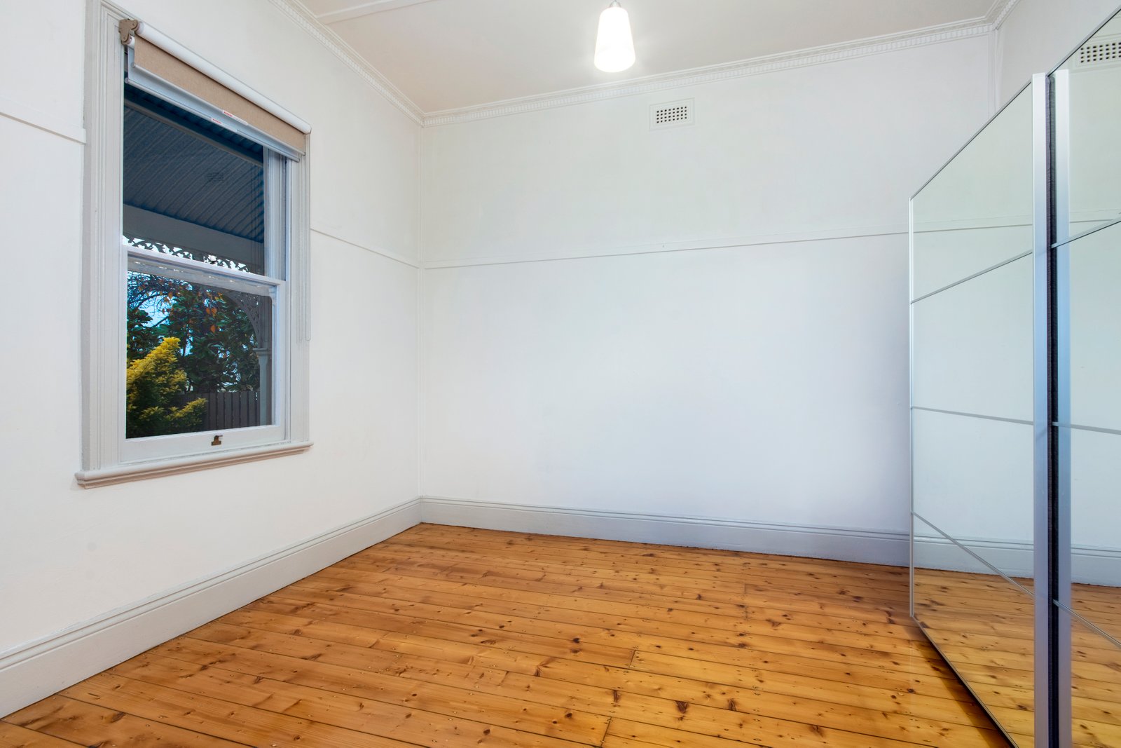 Gallery: 22 Bourke Crescent