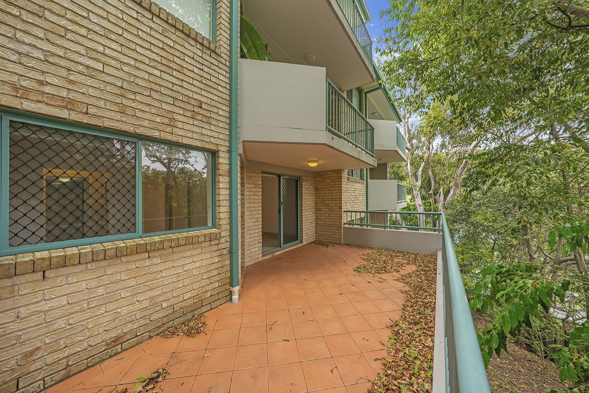 2/2 Brake Street Burleigh Heads 11