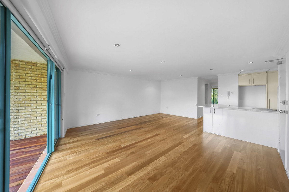 2/2 Brake Street Burleigh Heads 5