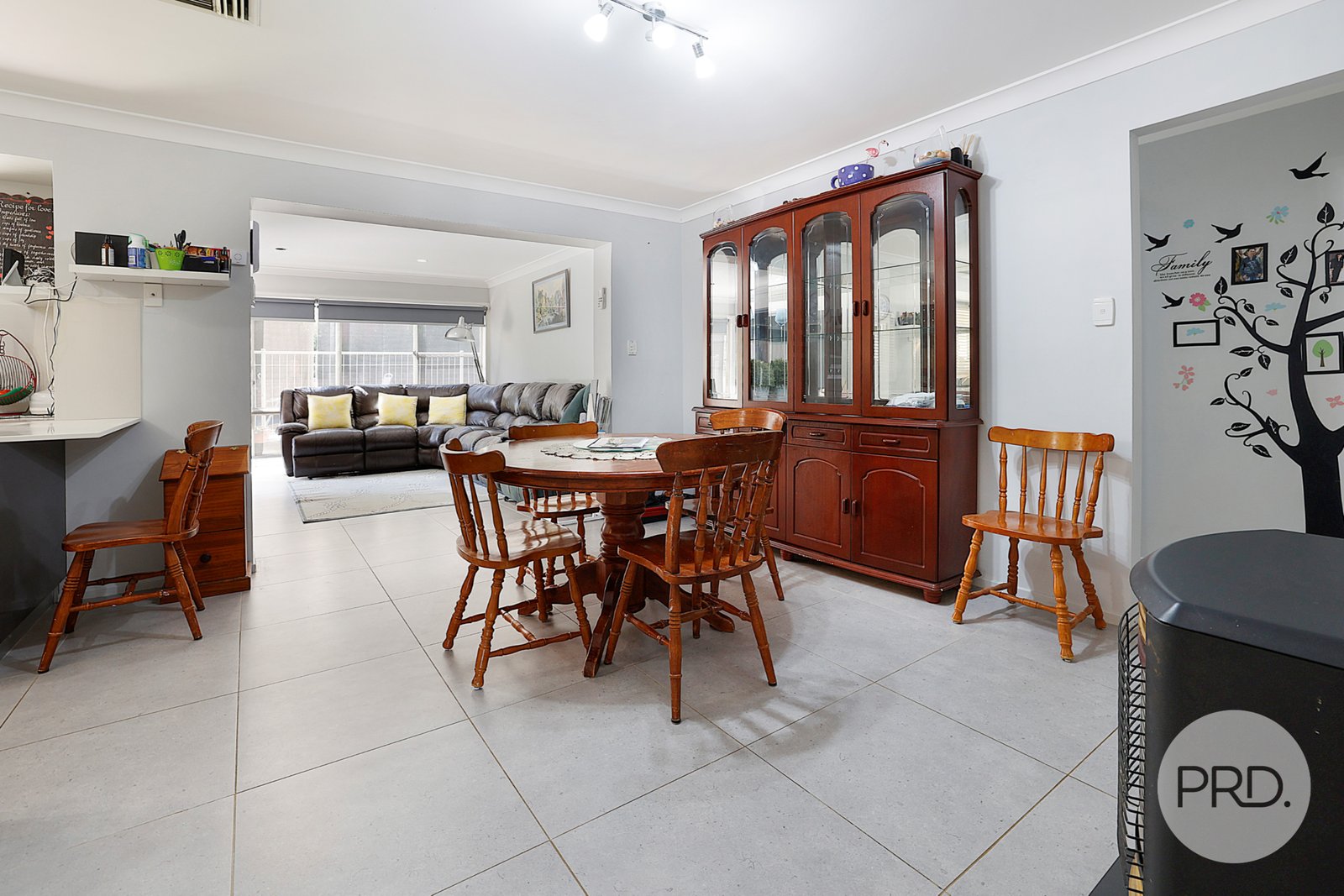 22 Brolga Way TAMWORTH 9