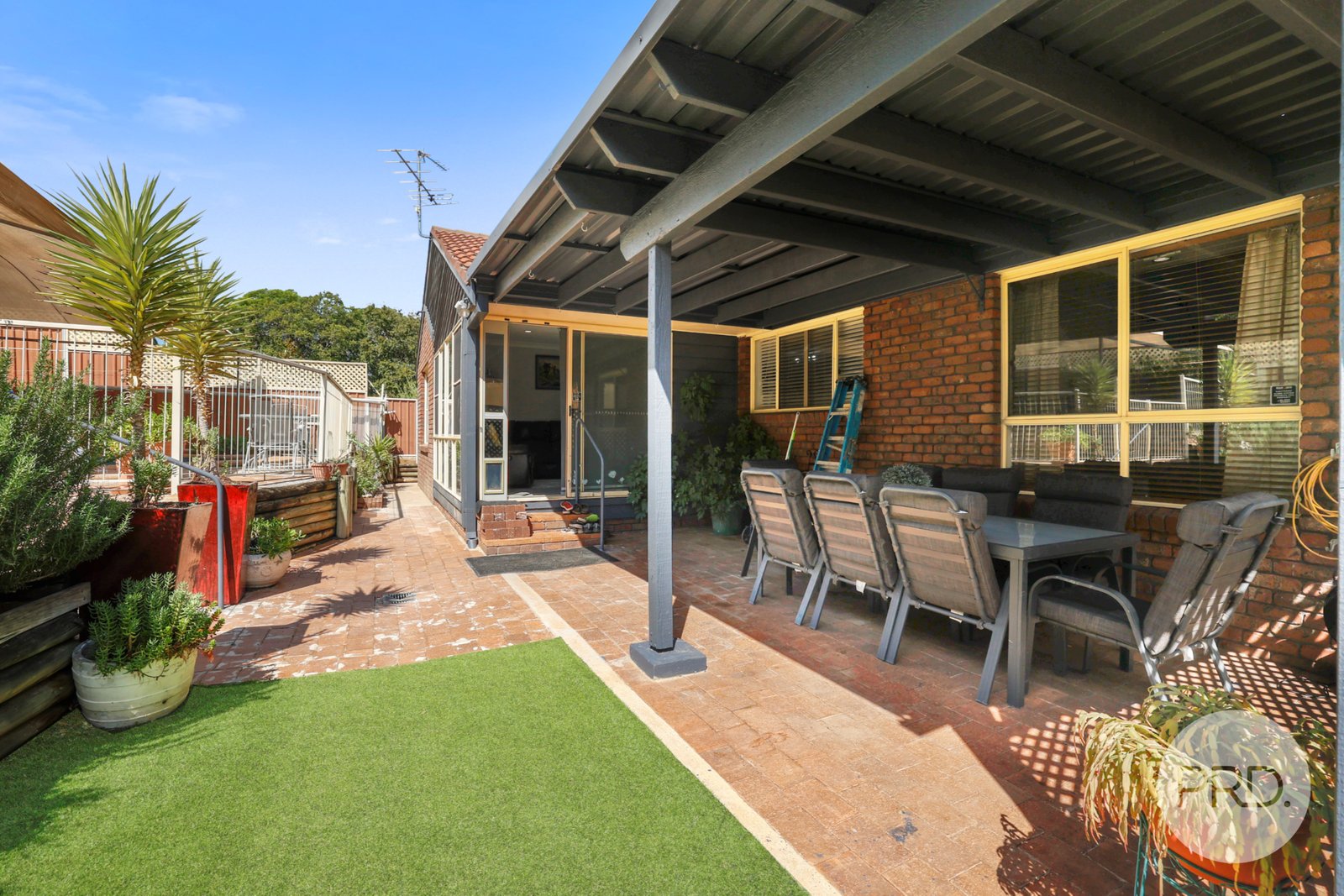 22 Brolga Way TAMWORTH 20