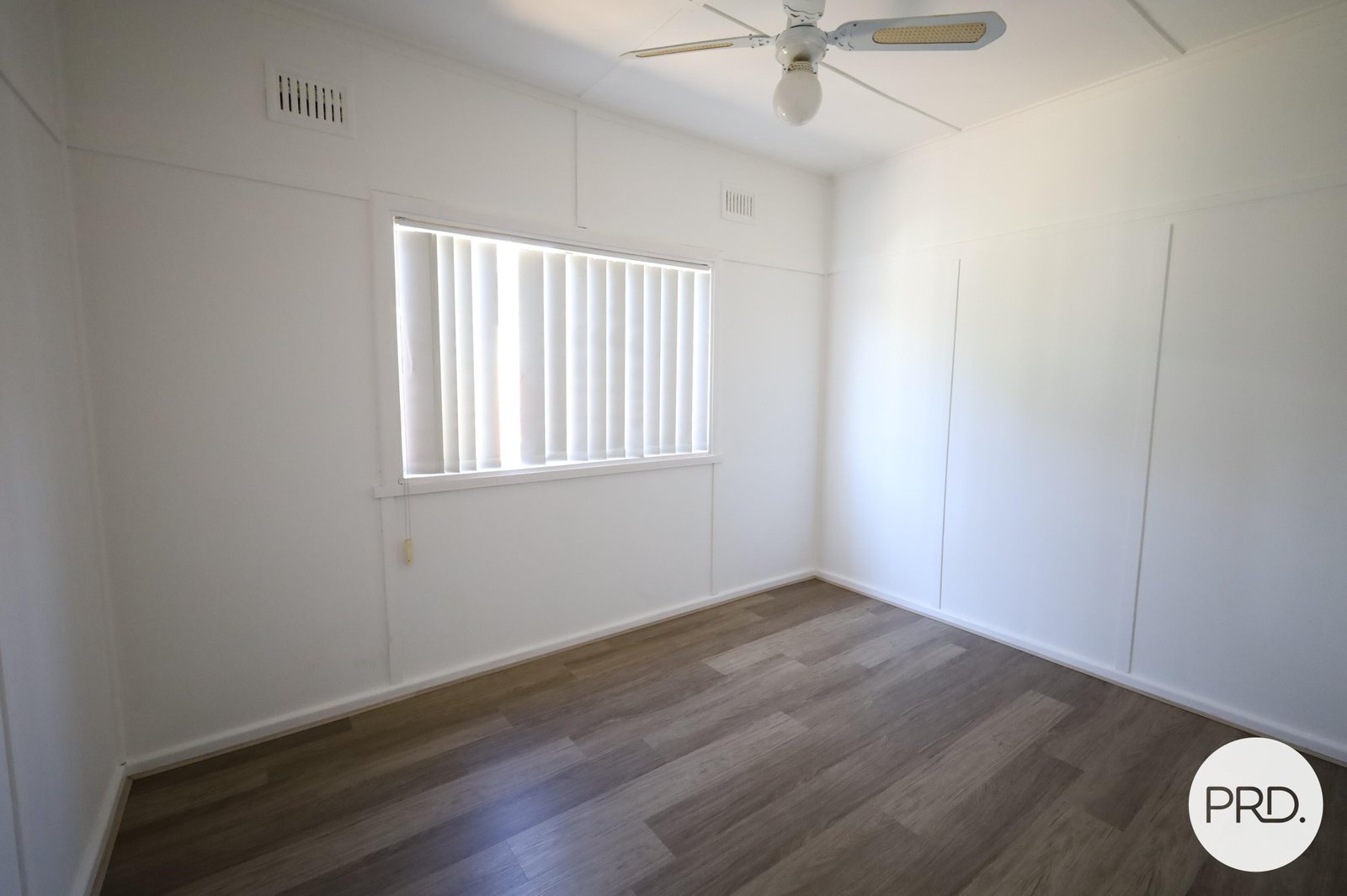 22 Buna Street ORANGE 6