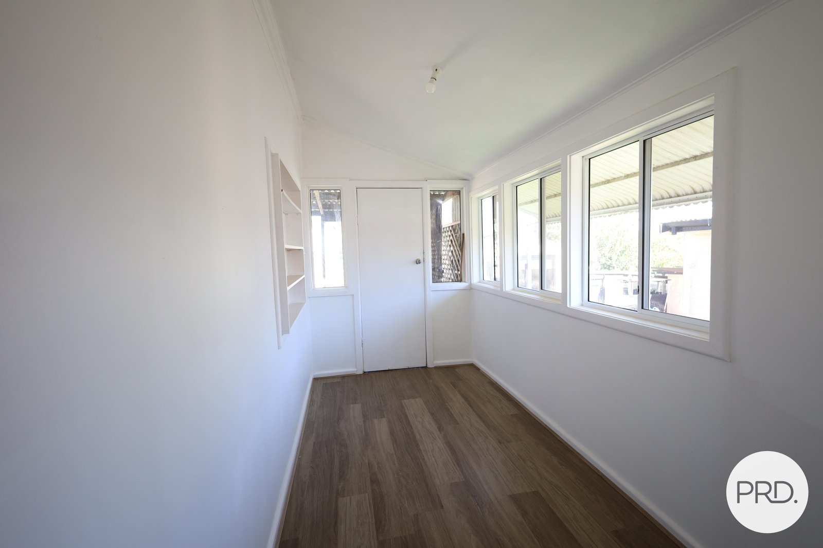 22 Buna Street ORANGE 7