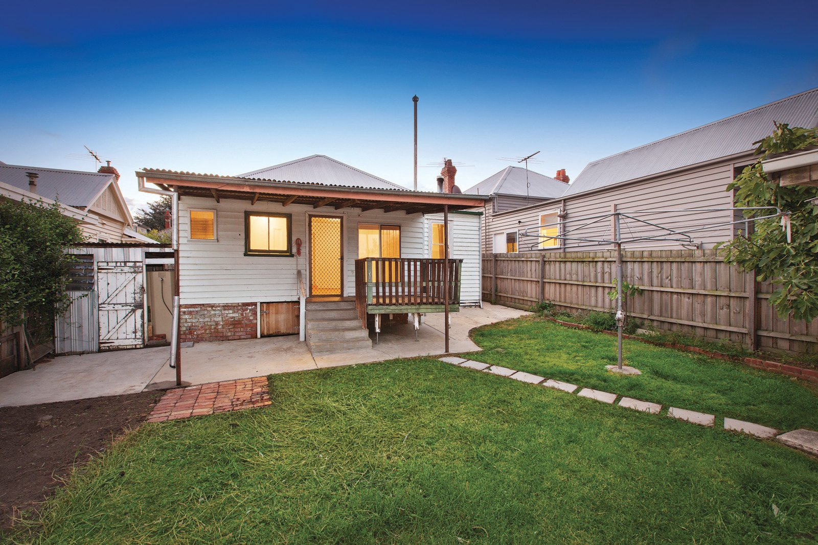 22 Byron Street, Kew, VIC