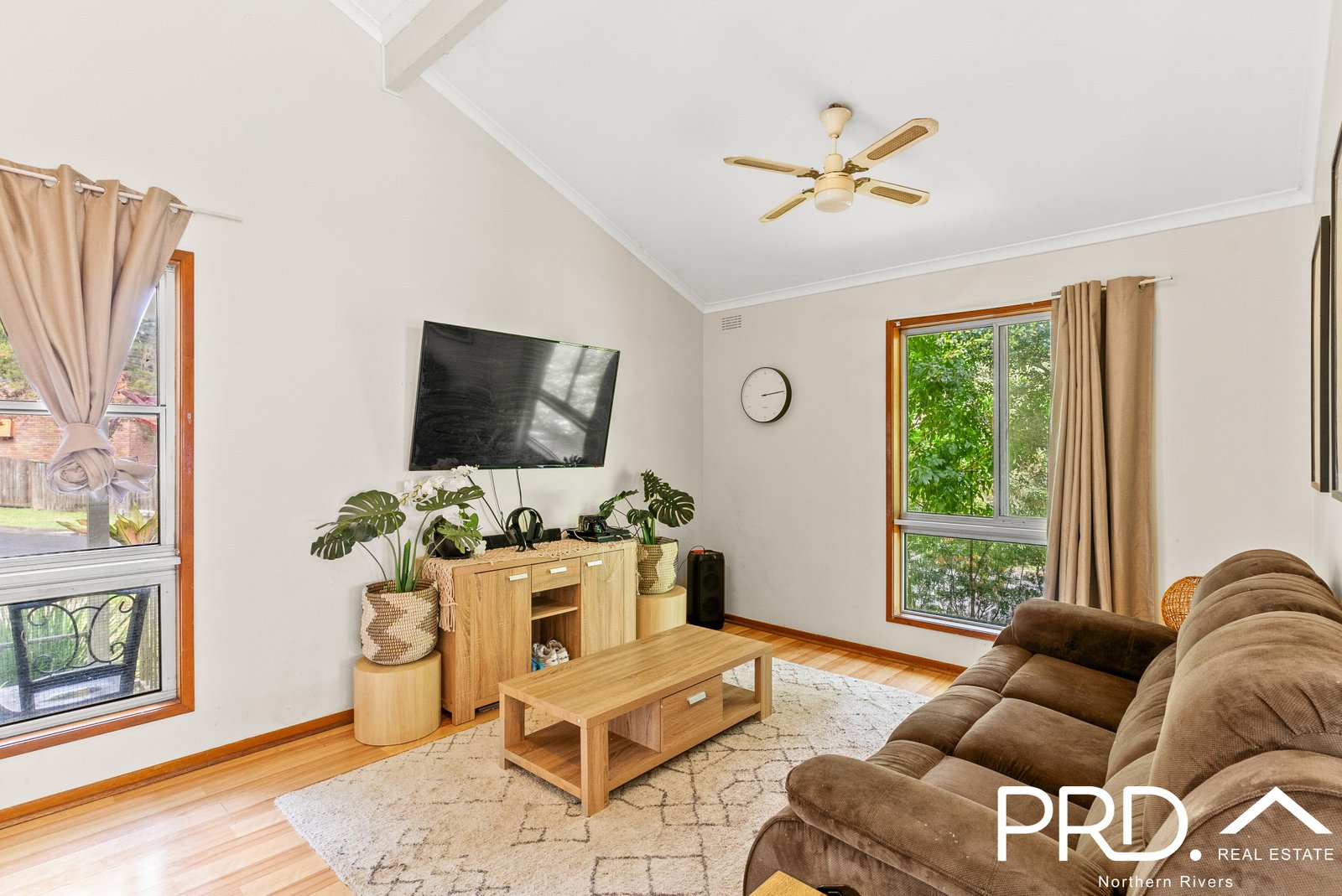 22 Campbell Crescent GOONELLABAH 6