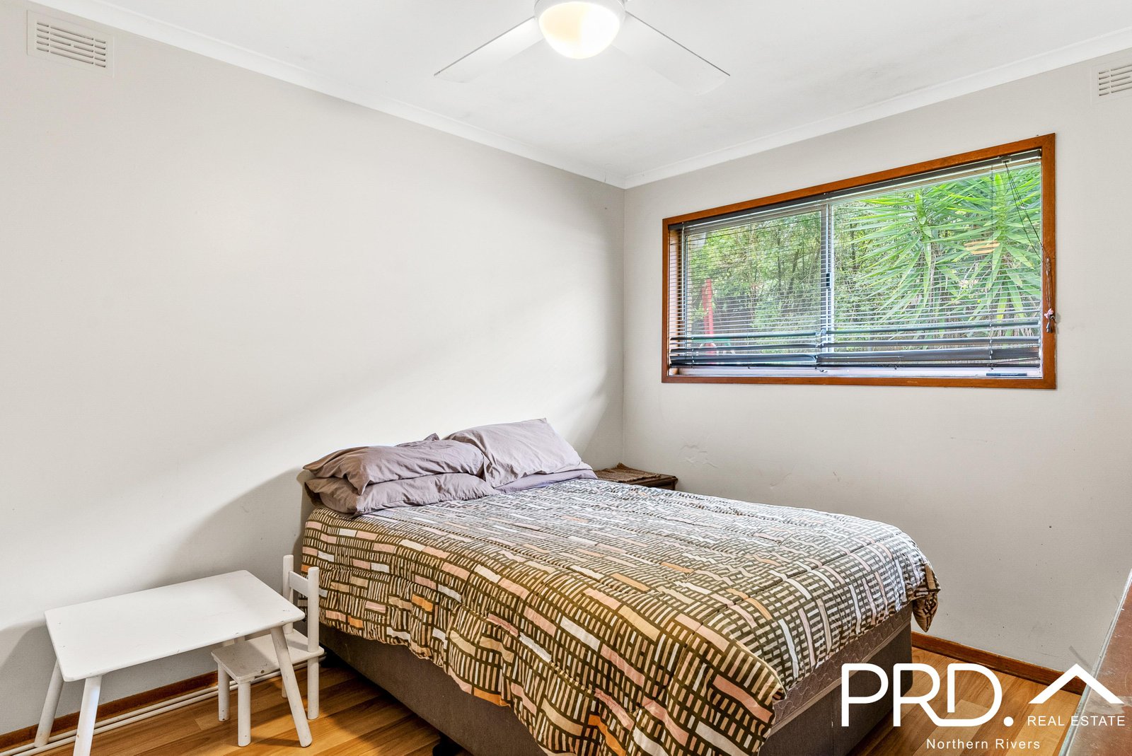 22 Campbell Crescent GOONELLABAH 9