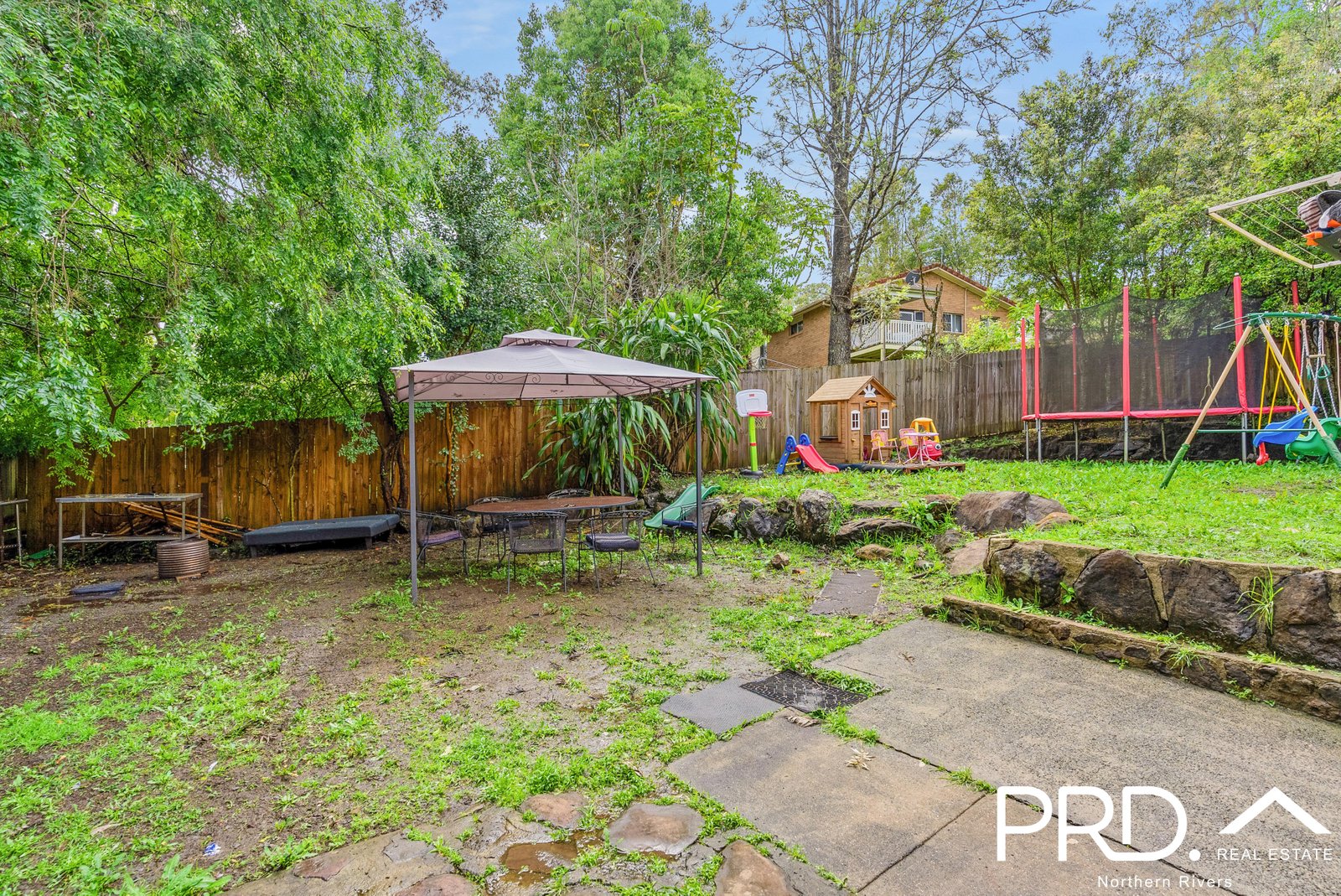 22 Campbell Crescent GOONELLABAH 15