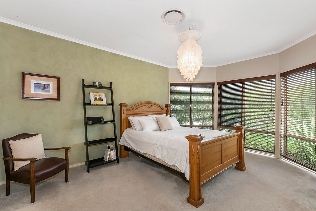 22 Campelles Avenue VARSITY LAKES 6