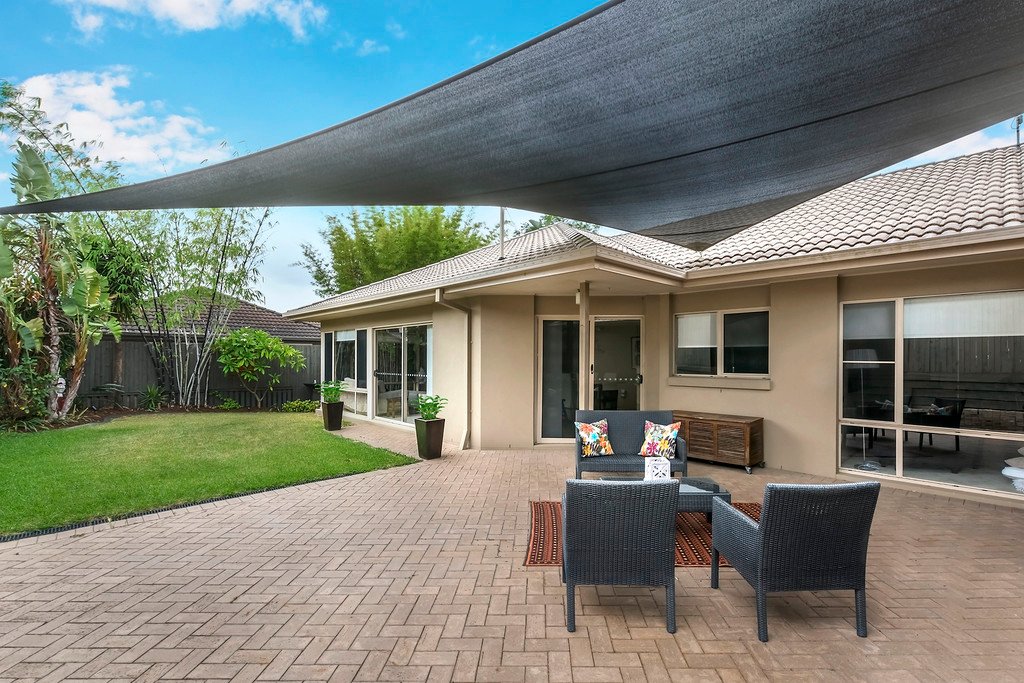 22 Campelles Avenue VARSITY LAKES 11