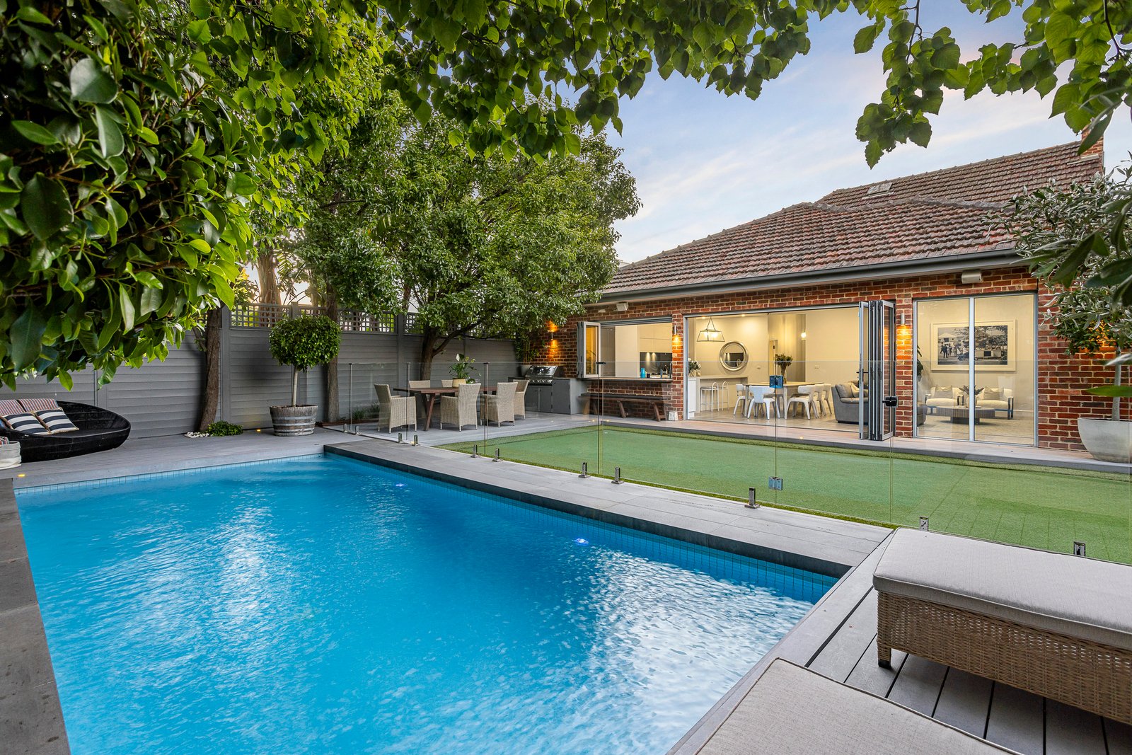 22 Canberra Grove, Brighton East, 3187