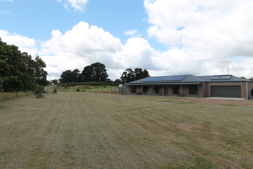 22 Careys Road SCARSDALE 8