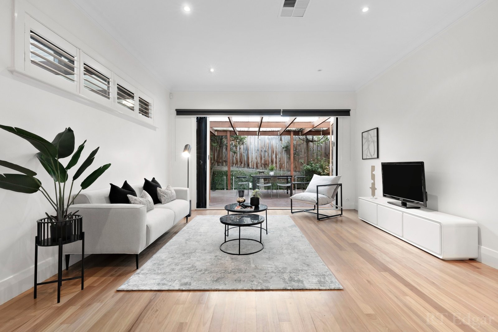 Real Estate and Property in 22 Carrington Street, Balwyn North, VIC