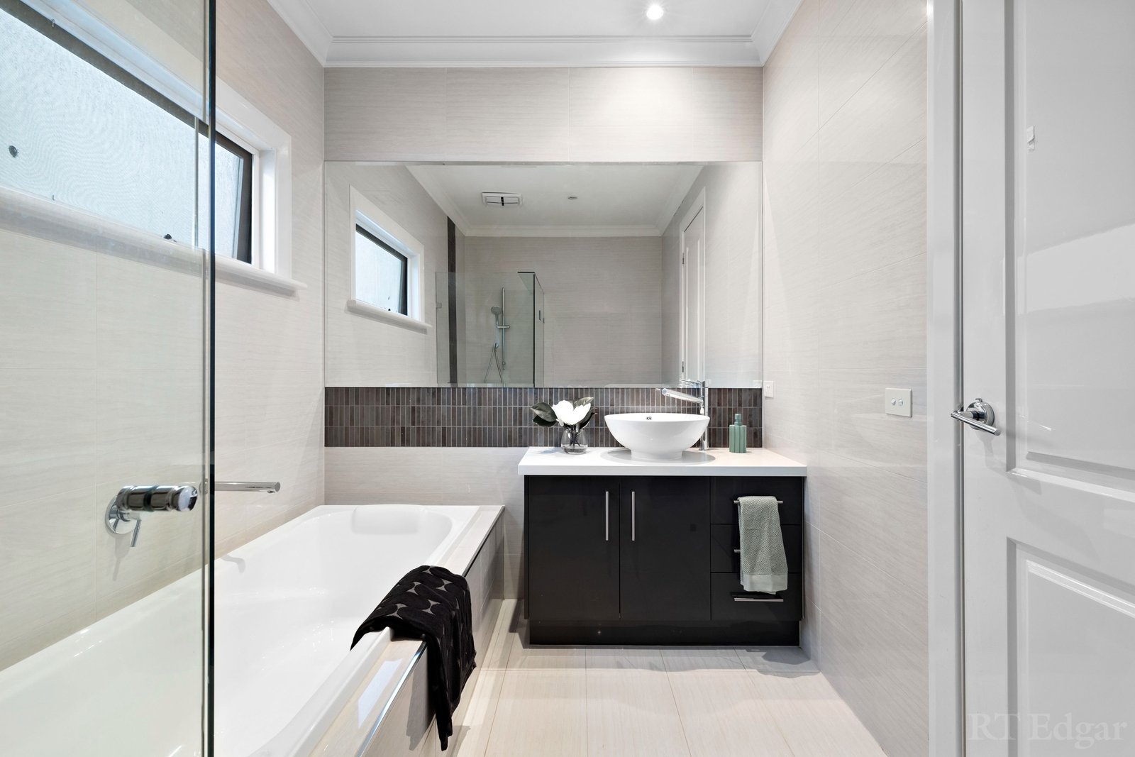 Real Estate and Property in 22 Carrington Street, Balwyn North, VIC