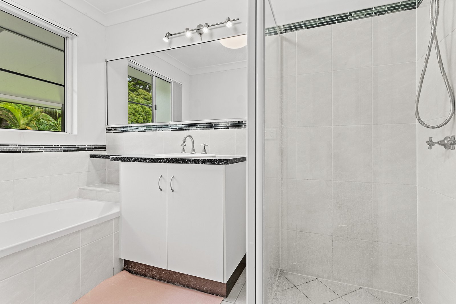 22 Catherine Crescent JUBILEE POCKET 12