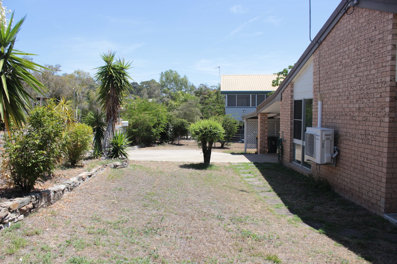22 Centenary Drive BOYNE ISLAND 24