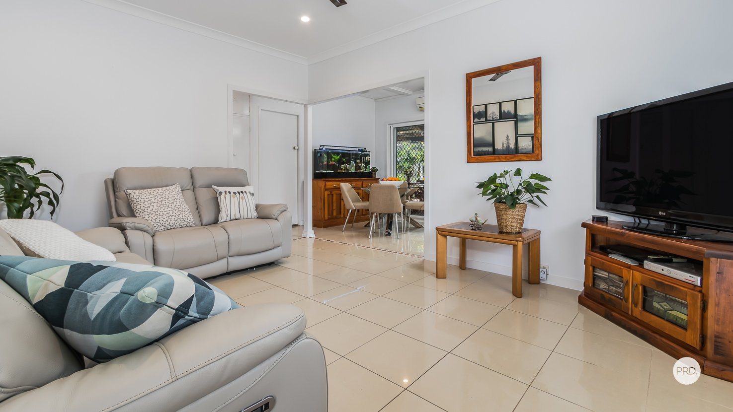 22 CHESNEY Street CARINA 16