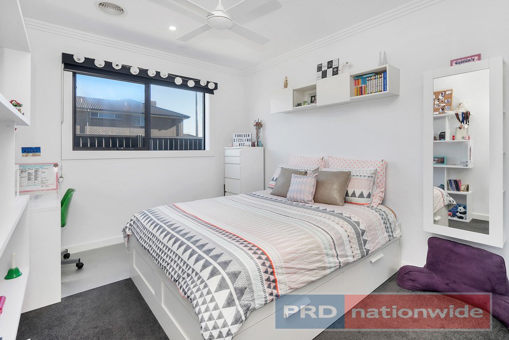 22 Cinnamon Drive LAKE GARDENS 10