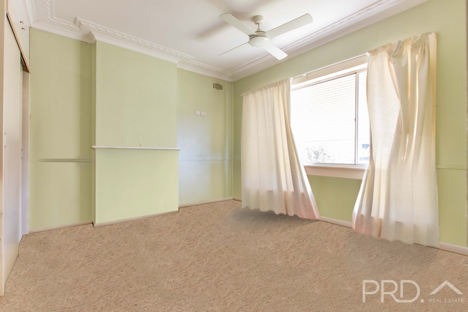 22 Clarke Street TUMUT 4