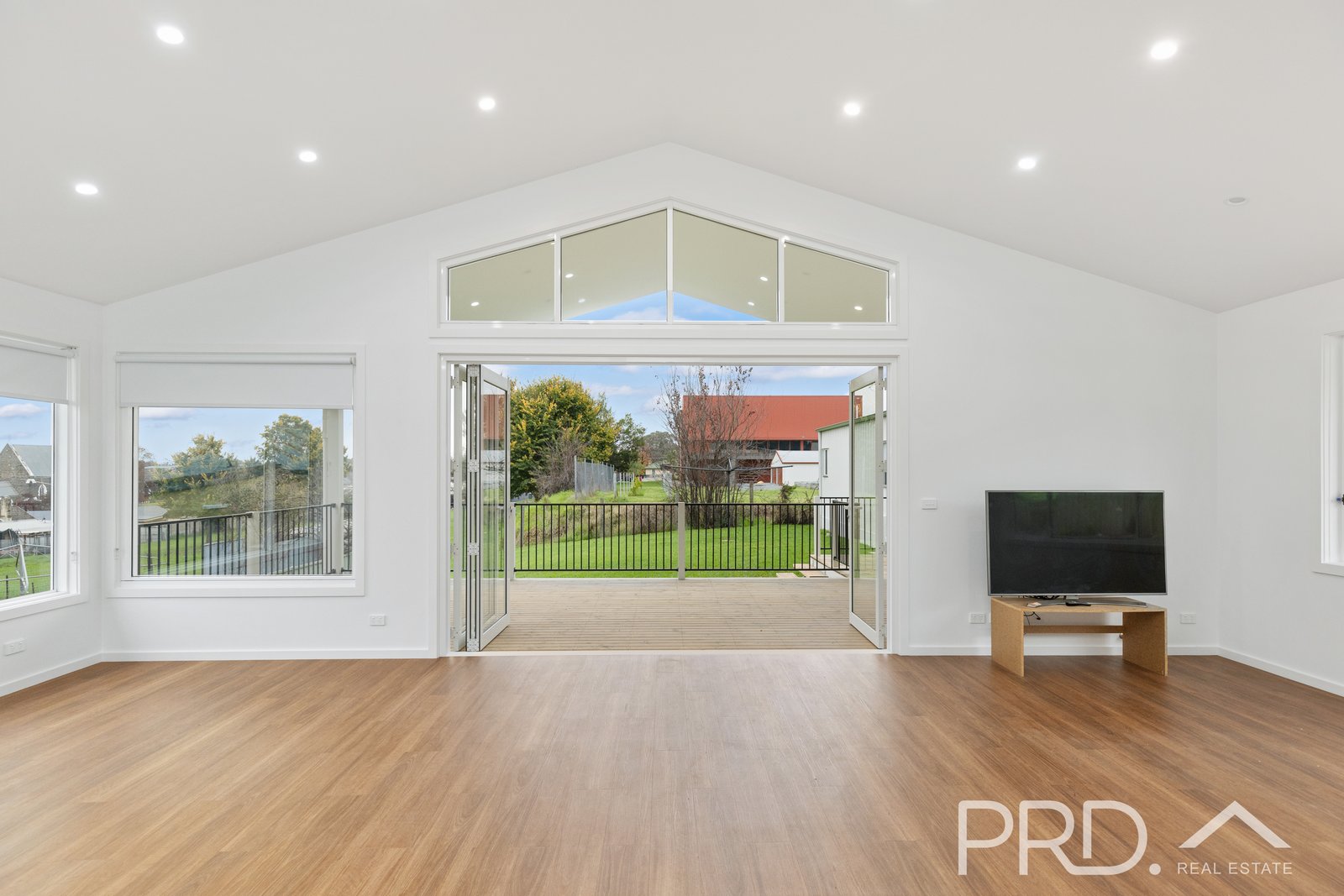 22 Clarke Street TUMUT 16