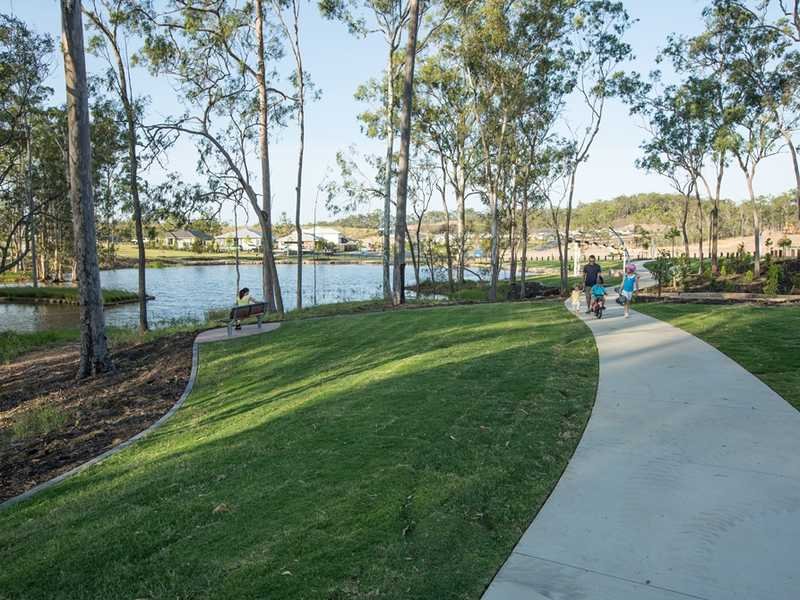 22 Clover Crescent BOYNE ISLAND 10