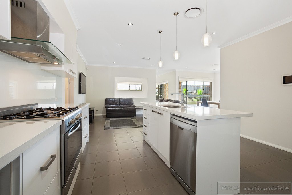 22 Cockatoo Ridge ABERGLASSLYN 6