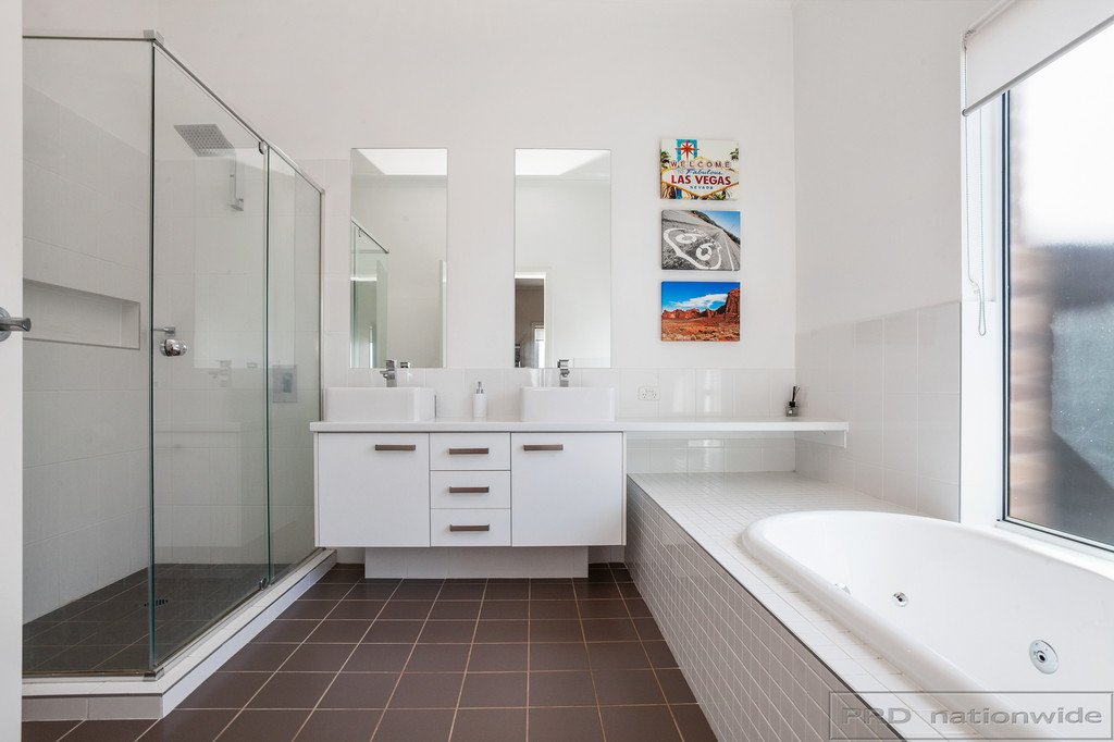 22 Cockatoo Ridge ABERGLASSLYN 14