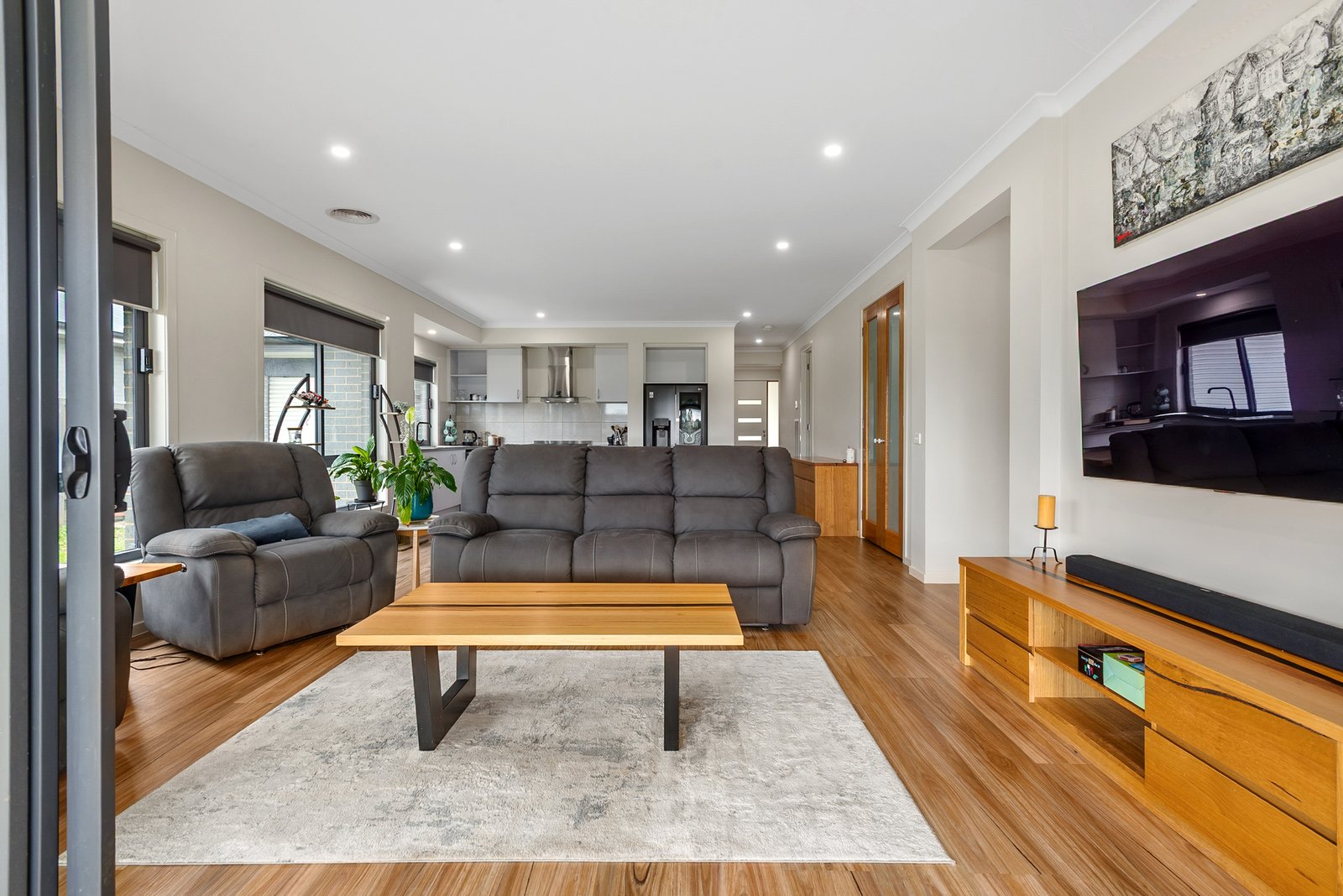 Real Estate and Property in 22 Collins Parade, Kyneton, VIC