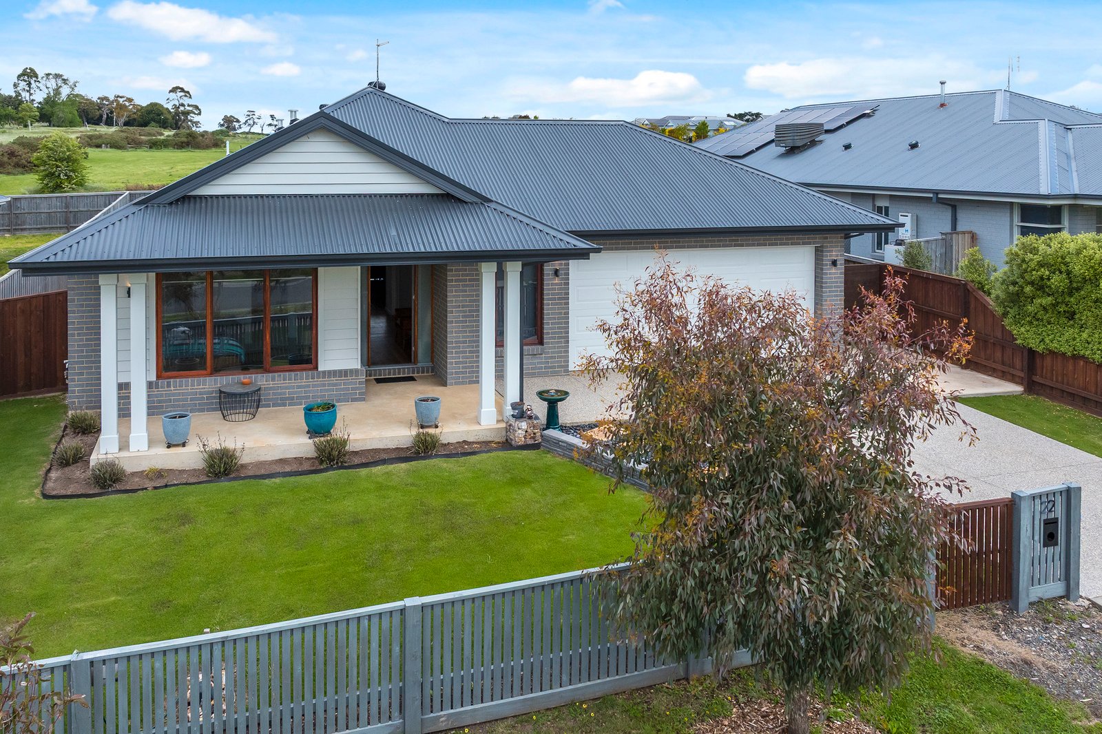 Real Estate and Property in 22 Collins Parade, Kyneton, VIC