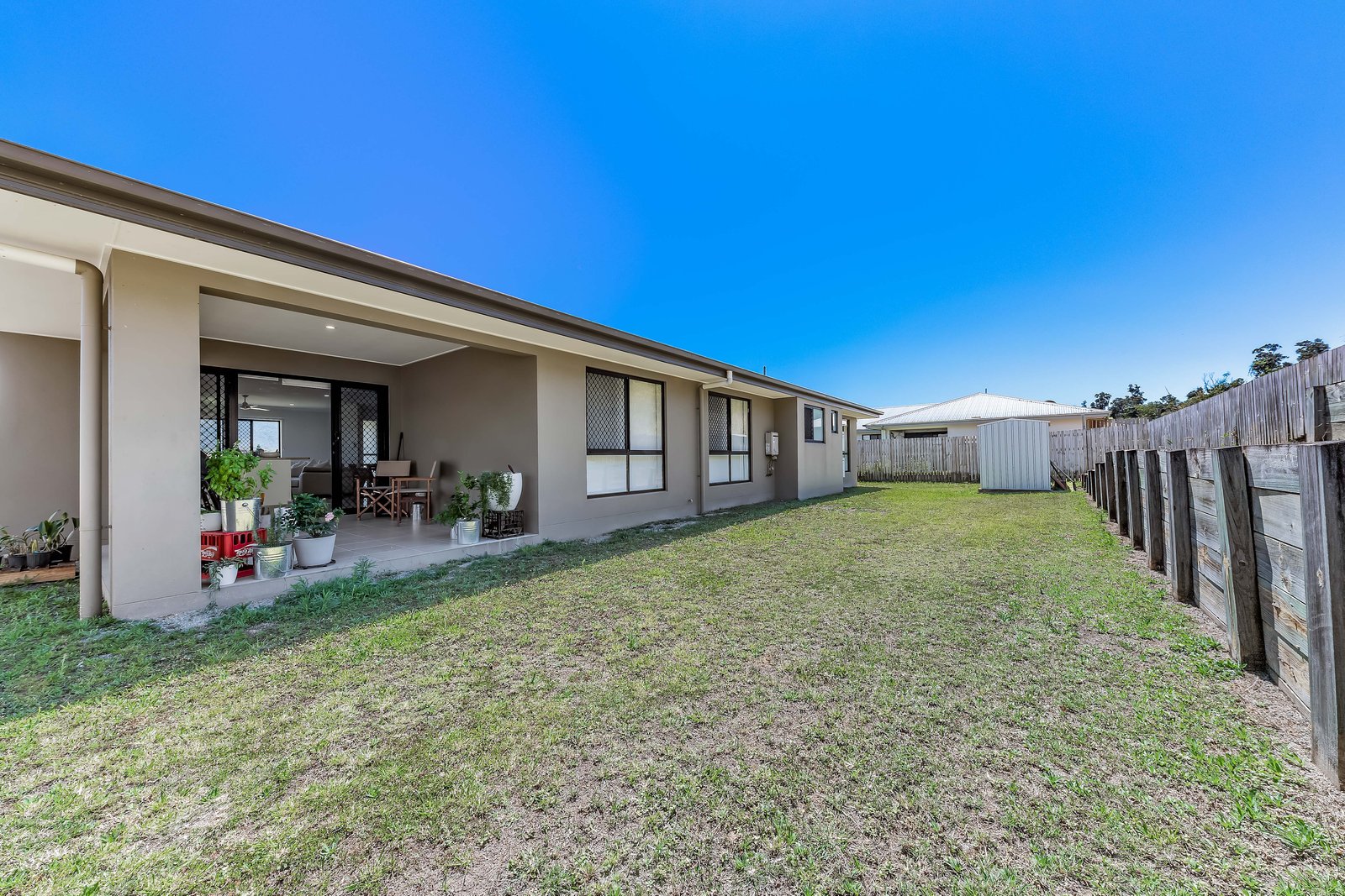 22 Companion Way CANNONVALE 13